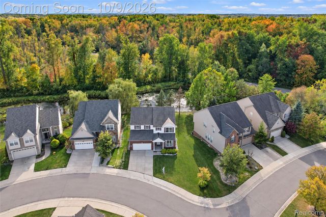 27363 Victoria Road, Novi, MI 48374