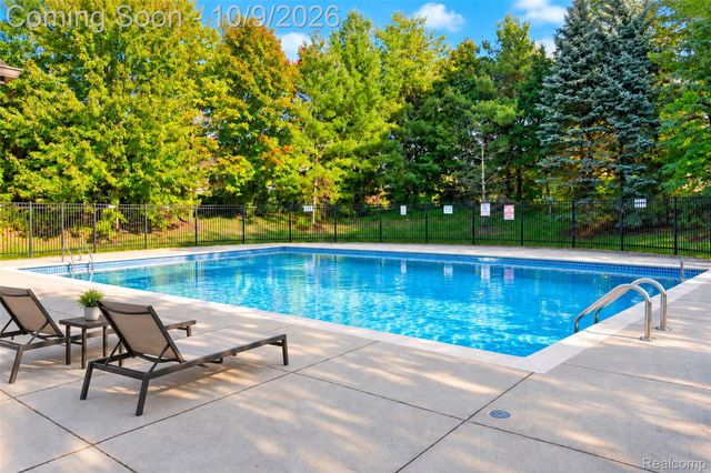 27363 Victoria Road, Novi, MI 48374