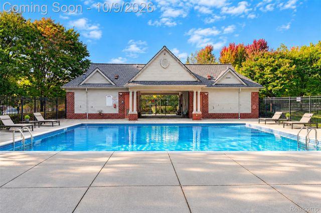 27363 Victoria Road, Novi, MI 48374