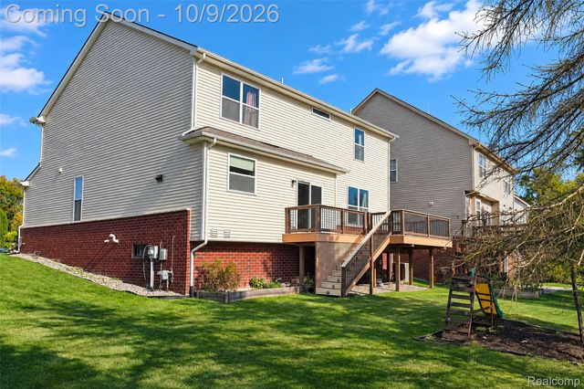 27363 Victoria Road, Novi, MI 48374
