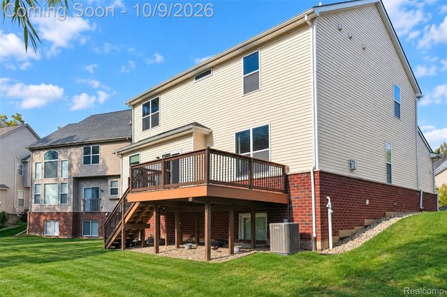 27363 Victoria Road, Novi, MI 48374