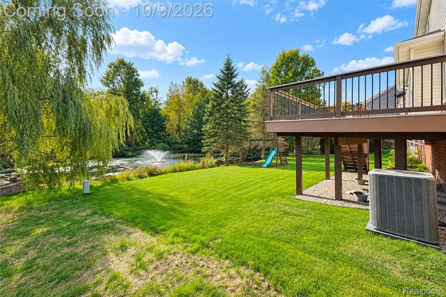 27363 Victoria Road, Novi, MI 48374