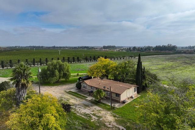 22322 Road 28 1 2, Madera, CA 93638