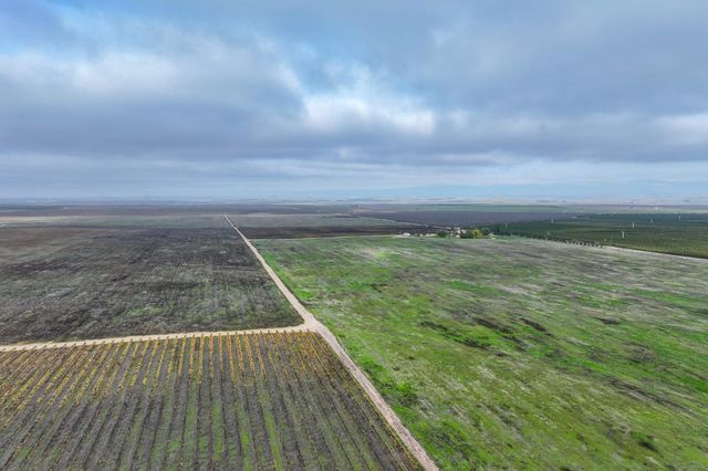 22322 Road 28 1 2, Madera, CA 93638