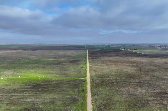 22322 Road 28 1 2, Madera, CA 93638