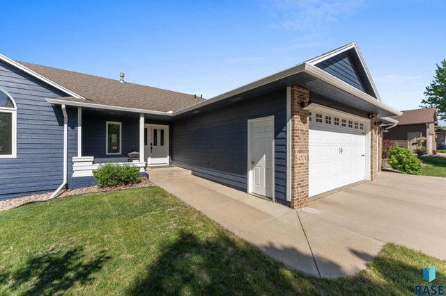 4201 S Pillsberry Ave Avenue, Sioux Falls, SD 57103