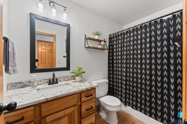 4201 S Pillsberry Ave Avenue, Sioux Falls, SD 57103