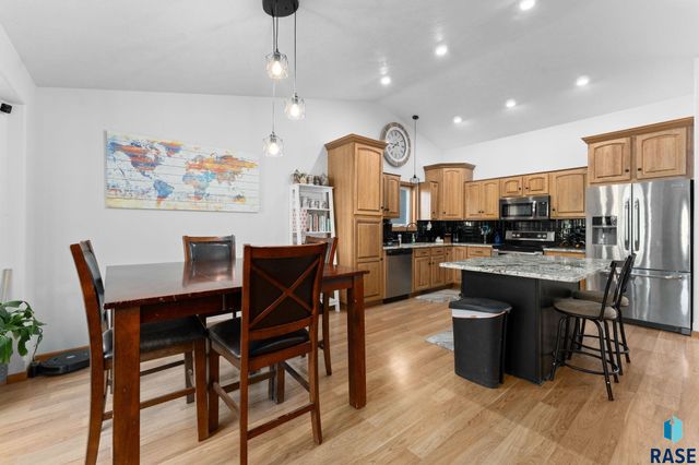 4201 S Pillsberry Ave Avenue, Sioux Falls, SD 57103