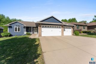 4201 S Pillsberry Ave Avenue, Sioux Falls, SD 57103
