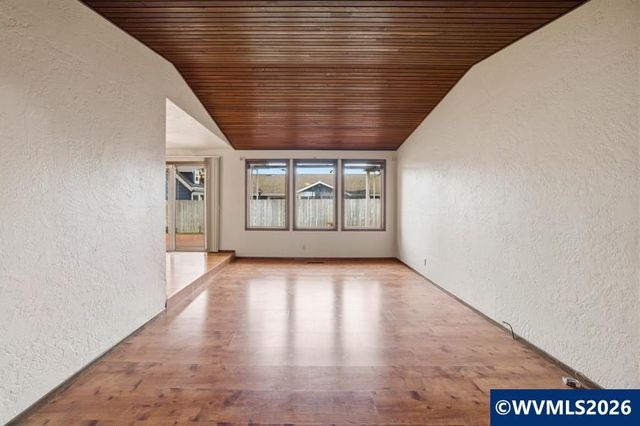 4562 Johnisee Ct NE, Salem, OR 97305