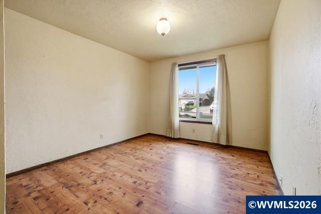 4562 Johnisee Ct NE, Salem, OR 97305