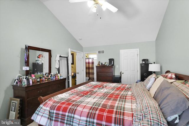 1514 RIDGE AVE, Reading, PA 19607