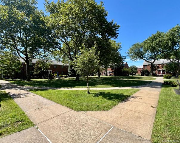 1772 166 Street Fl-2, Whitestone, NY 11357