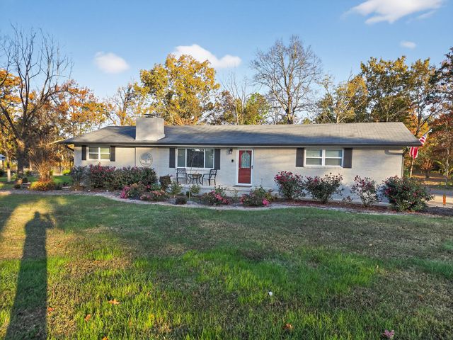 521 Steele Road, Rossville, GA 30741