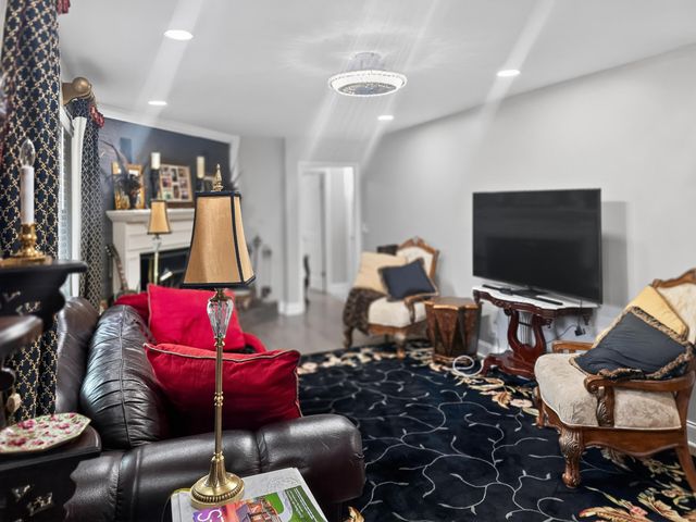 521 Steele Road, Rossville, GA 30741