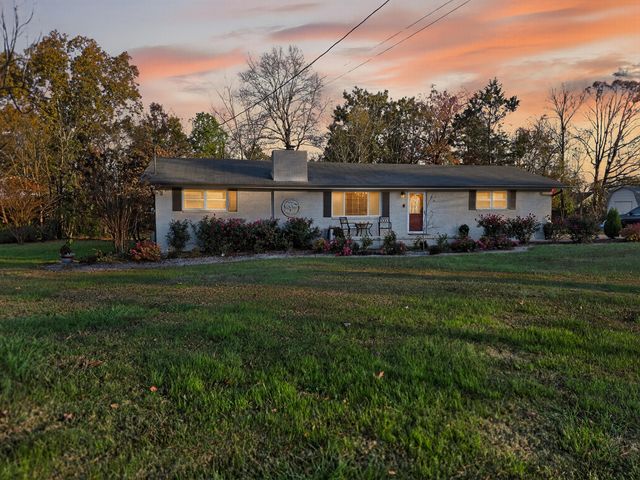 521 Steele Road, Rossville, GA 30741