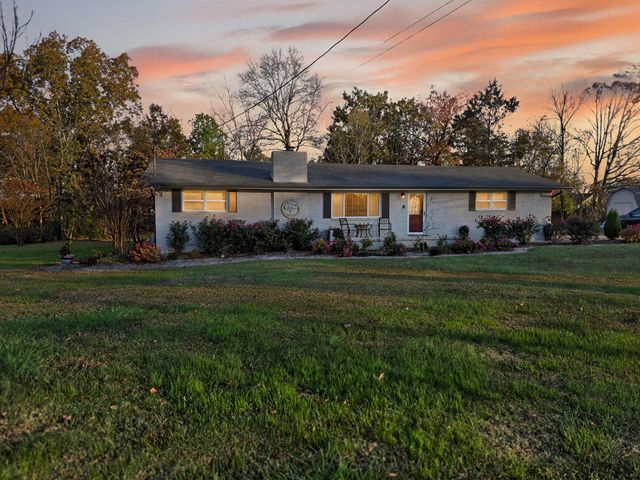 521 Steele Road, Rossville, GA 30741