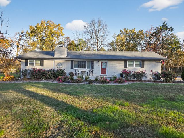 521 Steele Road, Rossville, GA 30741
