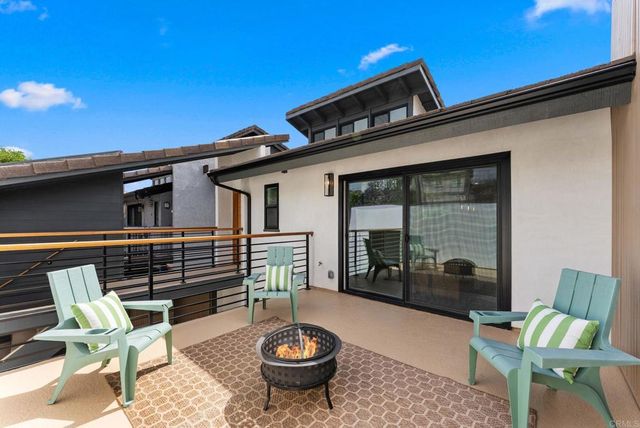 674 Hygeia Avenue, Encinitas, CA 92024
