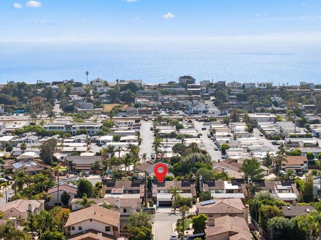 674 Hygeia Avenue, Encinitas, CA 92024