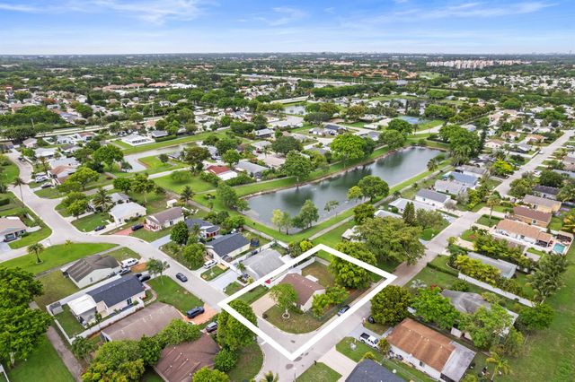 23444 Shetland Run, Boca Raton, FL 33433