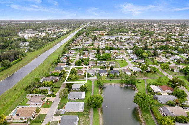 23444 Shetland Run, Boca Raton, FL 33433