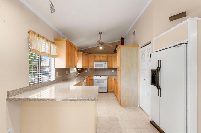 23444 Shetland Run, Boca Raton, FL 33433