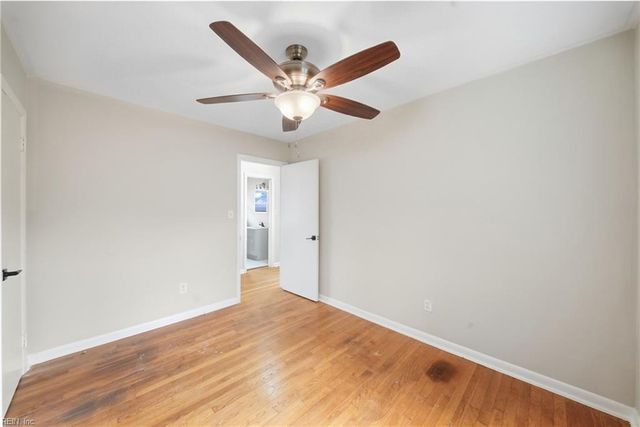 10 Eastlawn DR, Hampton, VA 23664