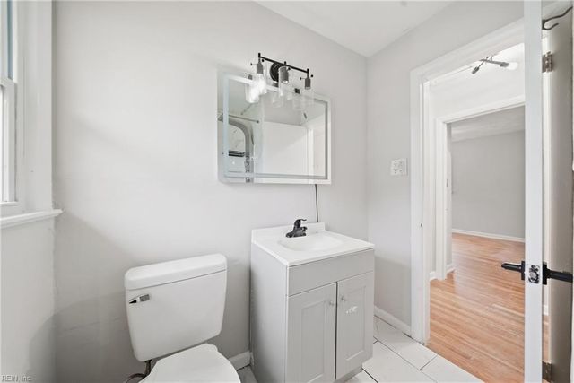 10 Eastlawn DR, Hampton, VA 23664