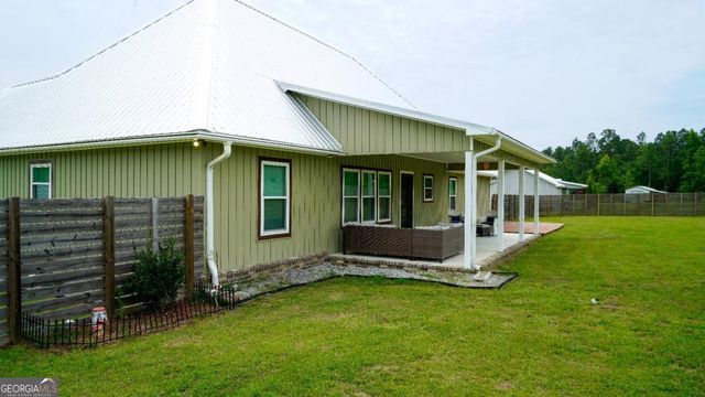 1030 Paris Avenue, Swainsboro, GA 30401