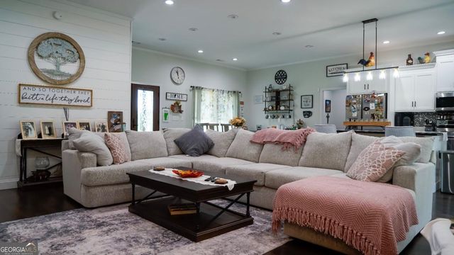 1030 Paris Avenue, Swainsboro, GA 30401