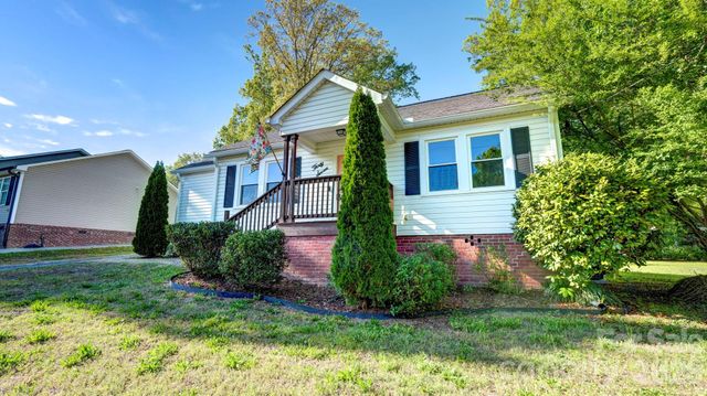37 Oak Drive SW, Concord, NC 28027