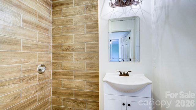 37 Oak Drive SW, Concord, NC 28027