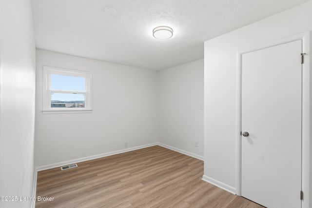 10212 Greenfield Park Rd, Louisville, KY 40258