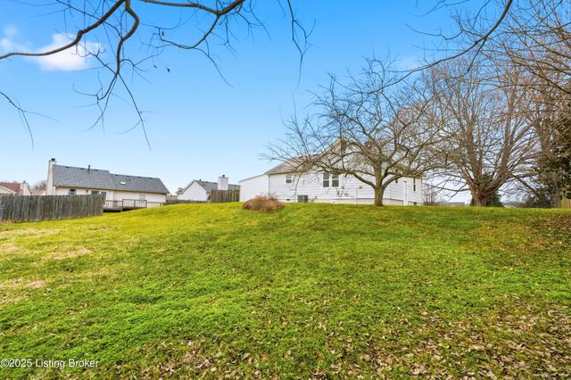 10212 Greenfield Park Rd, Louisville, KY 40258