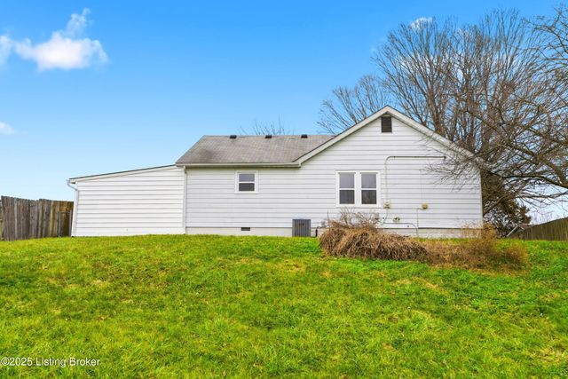 10212 Greenfield Park Rd, Louisville, KY 40258