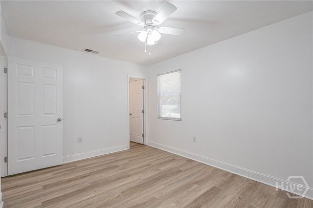 216 Holiday Circle, Savannah, GA 31419