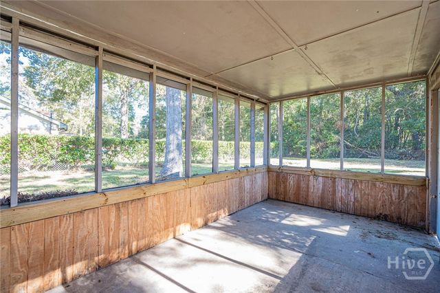 216 Holiday Circle, Savannah, GA 31419