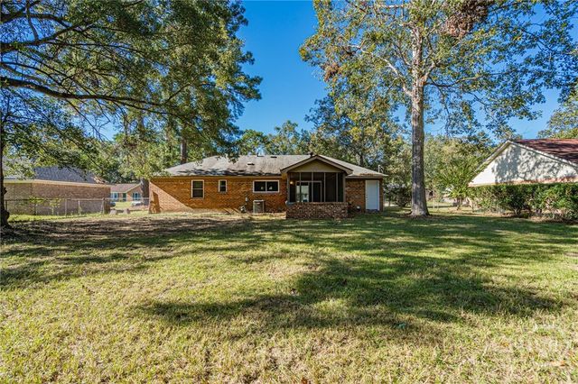 216 Holiday Circle, Savannah, GA 31419