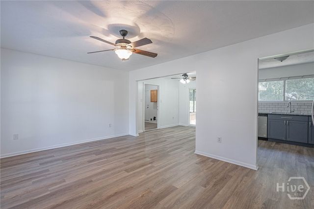 216 Holiday Circle, Savannah, GA 31419