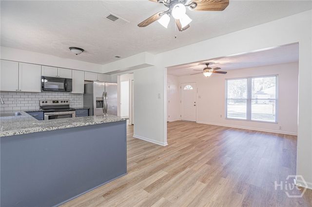 216 Holiday Circle, Savannah, GA 31419