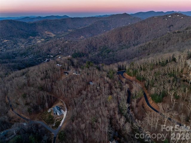34 Mountain Vista Drive, Asheville, NC 28804