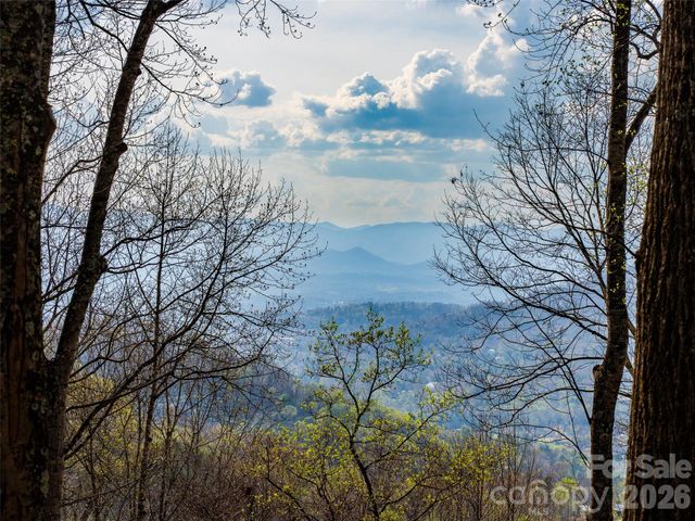34 Mountain Vista Drive, Asheville, NC 28804
