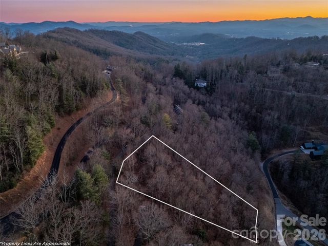 34 Mountain Vista Drive, Asheville, NC 28804