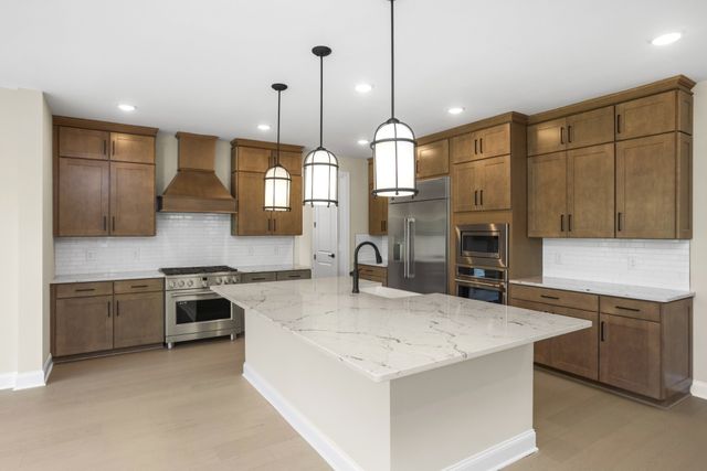 6006 PAINTED SKIES DRIVE, Spring Hill, TN 37174