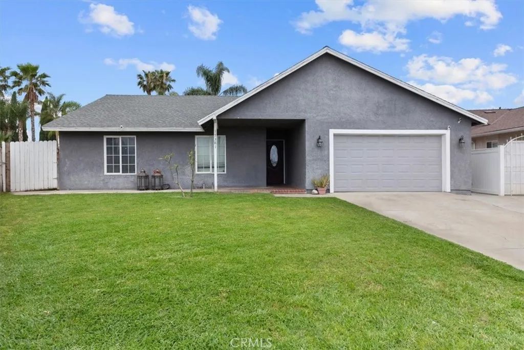 17381 Seville Court, Fontana, CA 92335