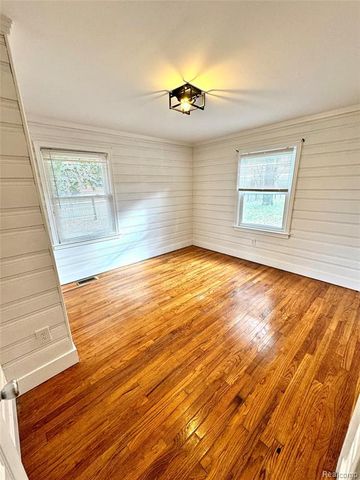 5336 Mansfield Avenue, Sterling Heights, MI 48310