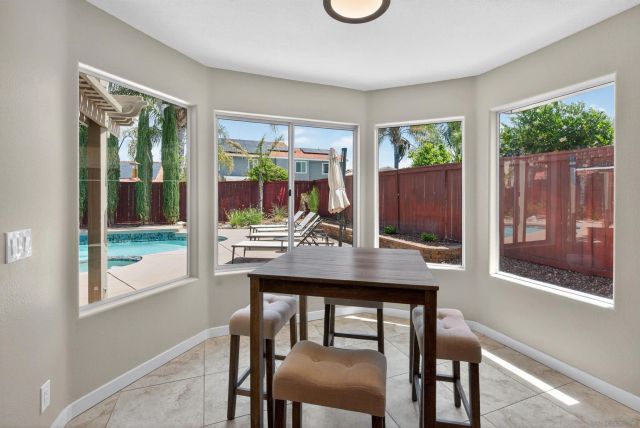 45730 Hopactong, Temecula, CA 92592