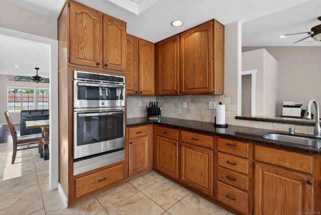 45730 Hopactong, Temecula, CA 92592