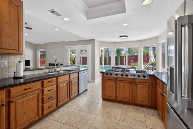 45730 Hopactong, Temecula, CA 92592